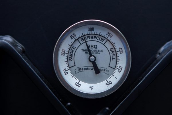 Stainless Steel Calibratable Thermometer on Box Smoker