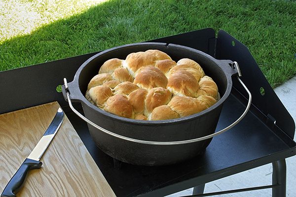Camp Chef 12-In Classic Dutch Oven - Camp Cooking