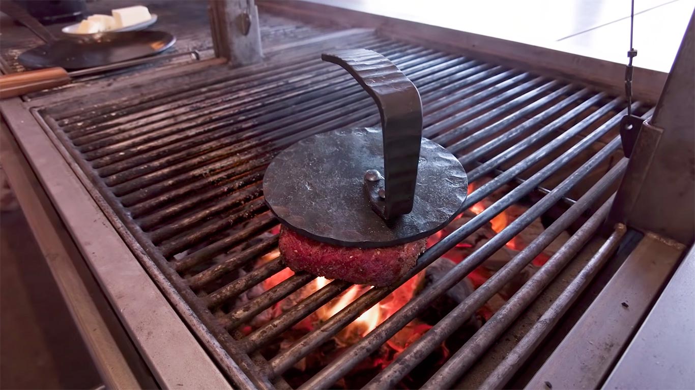 Grilling Live Fire Steak