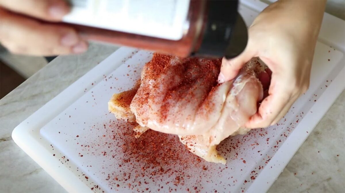 Seasoning Chicken with Meatchelada