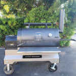 Used Yoder Smokers YS1500 Silver Competition Pellet Grill With 3-Tier Grate & Cover