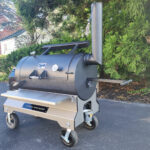 Used Yoder Smokers YS1500 Silver Competition Pellet Grill With 3-Tier Grate & Cover